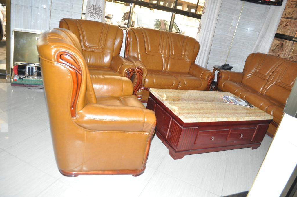Premier Palace Hotel Arusha Esterno foto