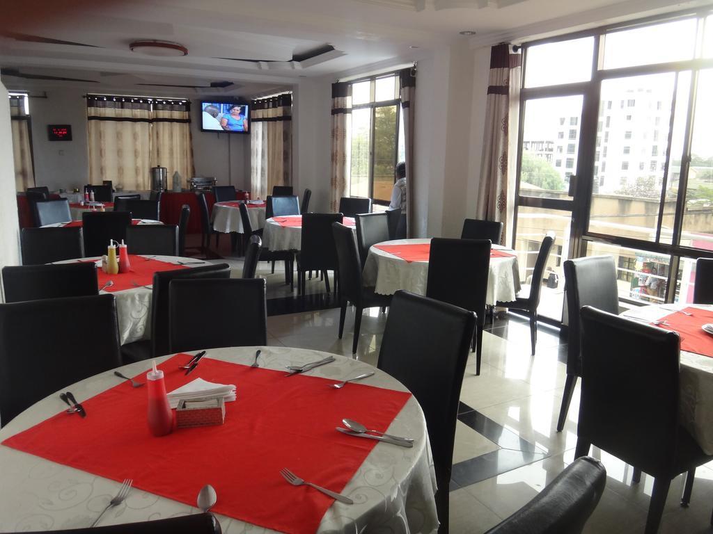 Premier Palace Hotel Arusha Esterno foto