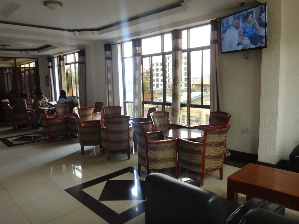 Premier Palace Hotel Arusha Esterno foto