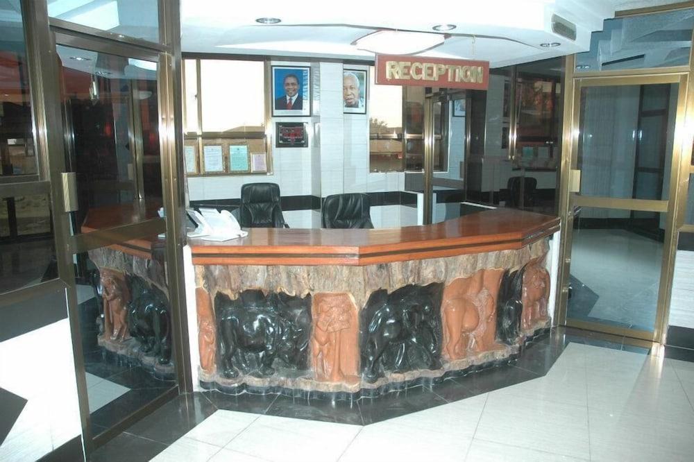 Premier Palace Hotel Arusha Esterno foto
