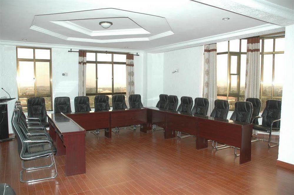 Premier Palace Hotel Arusha Esterno foto